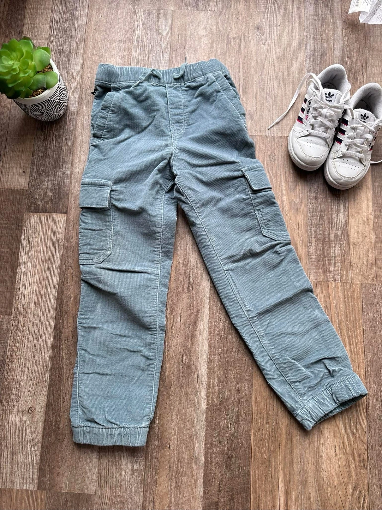 Pantalon cargo Okaïdi Relax – 7 ans (122 cm) – Neuf sans étiquette